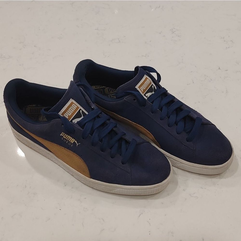 Tan and blue suede Puma sneakers. Men's size 10.5